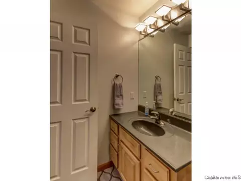 3200 Red Oak Ln, Springfield, IL 62712 photo 20