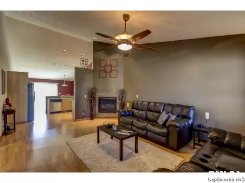 3200 Red Oak Ln, Springfield, IL 62712 photo 6