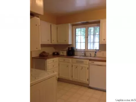 2061 Huntleigh, Springfield, IL 62704 photo 6