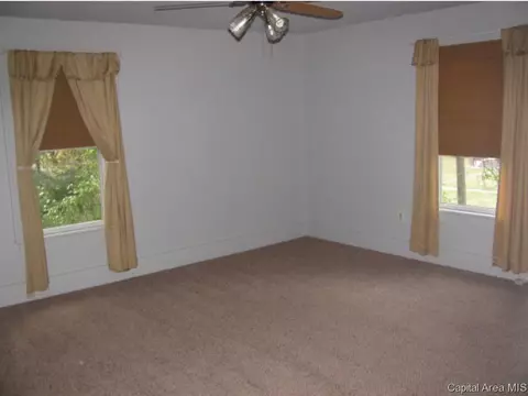 702 E Black Ave, Springfield, IL 62702 photo 9