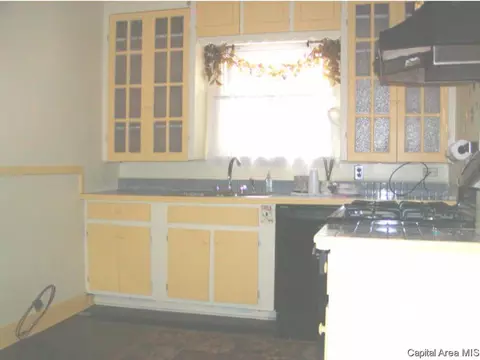 2108 N 8th St, Springfield, IL 62702 photo 7