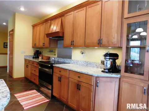 7516 Wentworth, Springfield, IL 62711 photo 5