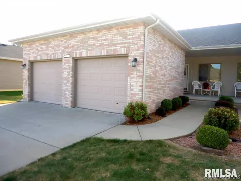 7203 Preston Dr, Springfield, IL 62711 photo 2