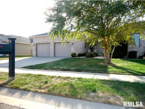 7203 Preston Dr, Springfield, IL 62711 photo 1