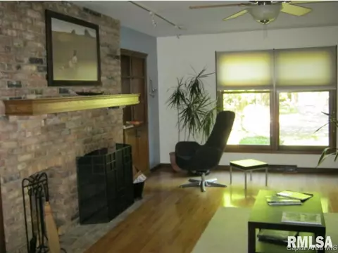 2308 S Park, Springfield, IL 62704 photo 6