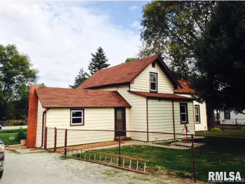 303 E Main St, Tallula, IL 62688 photo 4