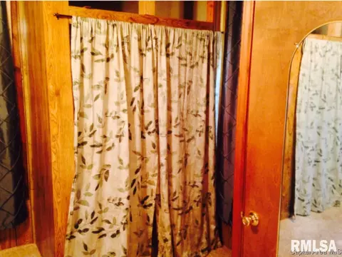 303 E Main St, Tallula, IL 62688 photo 15
