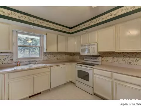 43 Bellerive, Springfield, IL 62704 photo 11