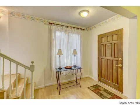 1528 S Douglas Ave, Springfield, IL 62704 photo 6