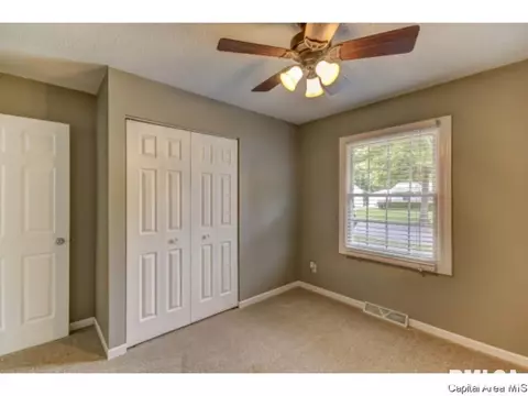 2916 Sandgate Rd, Springfield, IL 62702 photo 18