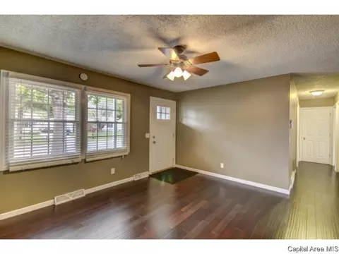 2916 Sandgate Rd, Springfield, IL 62702 photo 4