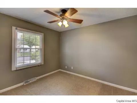 2916 Sandgate Rd, Springfield, IL 62702 photo 17