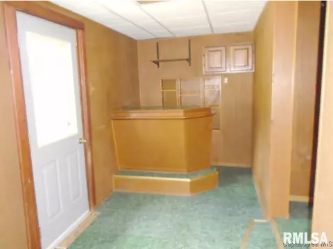 905 N Main St, Abingdon, IL 61410 photo 14