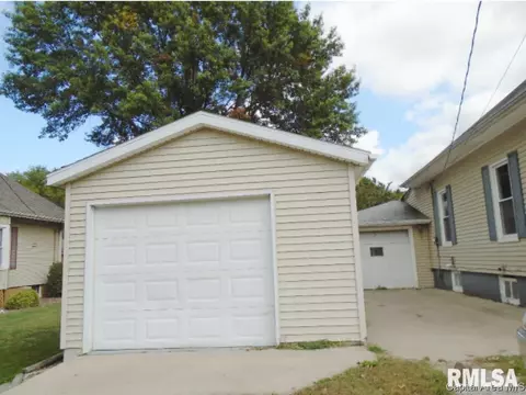905 N Main St, Abingdon, IL 61410 photo 9