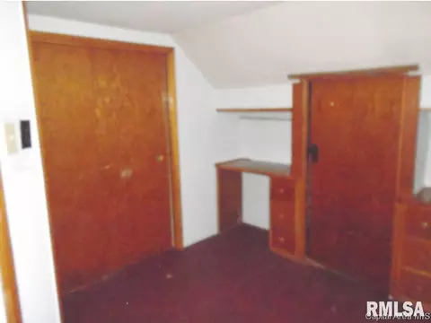 905 N Main St, Abingdon, IL 61410 photo 20