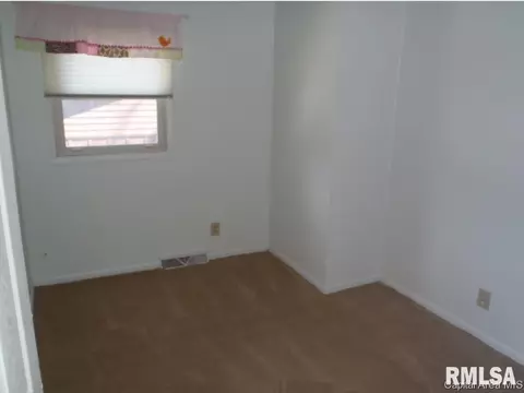 2565 Somerton Rd, Springfield, IL 62702 photo 11