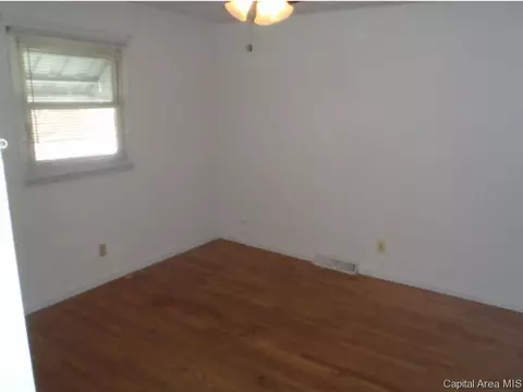 2565 Somerton Rd, Springfield, IL 62702 photo 12