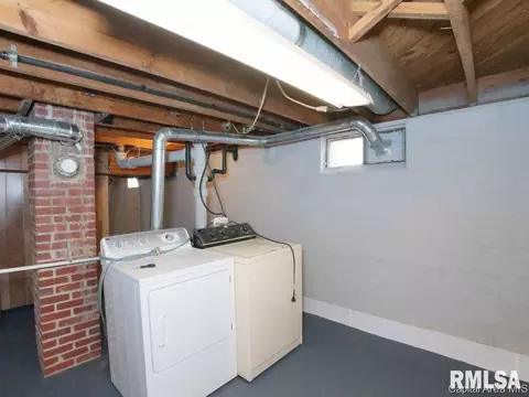 1020 W Maple Ave S, Springfield, IL 62704 photo 5