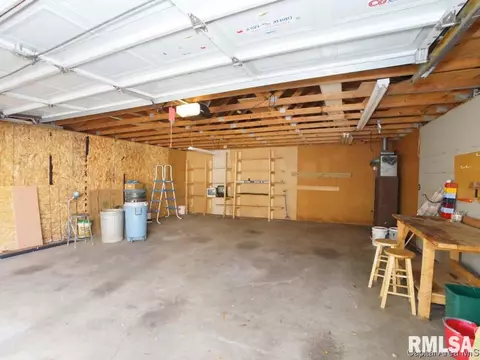 1020 W Maple Ave S, Springfield, IL 62704 photo 7