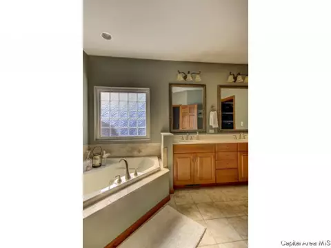 7421 Torrington Way, Springfield, IL 62711 photo 18
