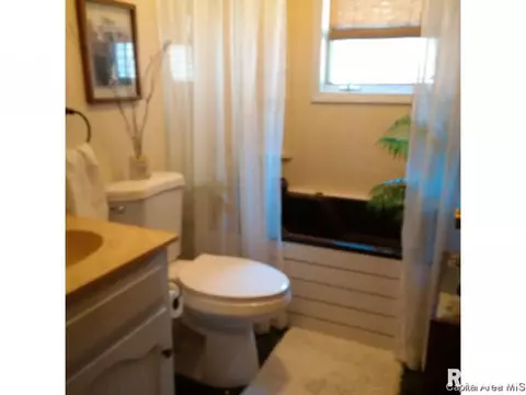 16 Sarah, Springfield, IL 62703 photo 32