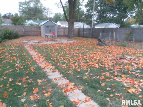 1617 N 20th St, Springfield, IL 62702 photo 13