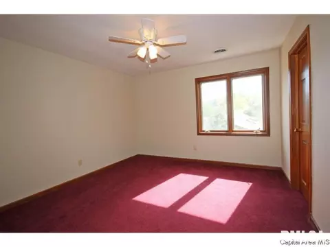 605 Tecumseh Trl, Springfield, IL 62707 photo 19