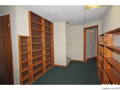 605 Tecumseh Trl, Springfield, IL 62707 photo 23