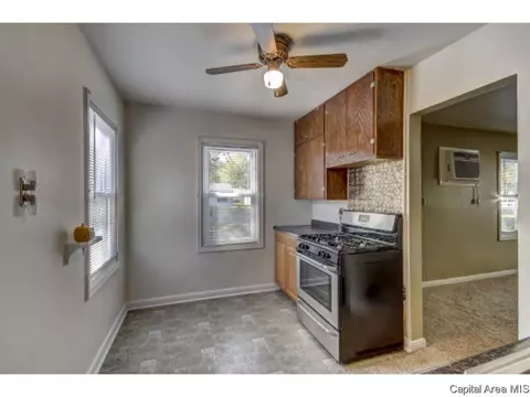 1700 N 20th, Springfield, IL 62702 photo 8