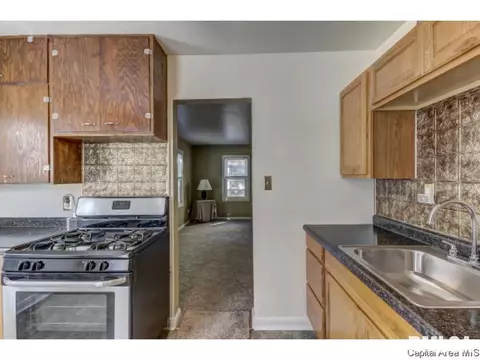 1700 N 20th, Springfield, IL 62702 photo 6