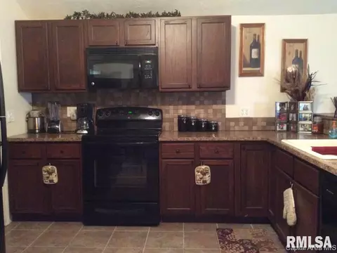 2516 Holmes Ave, Springfield, IL 62704 photo 6