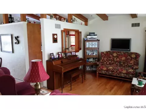 2105 Fairway Dr, Springfield, IL 62704 photo 6