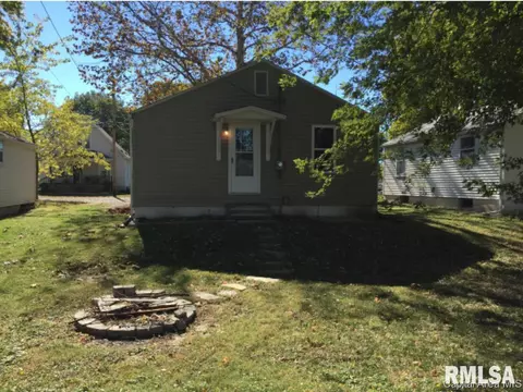 1541 W Selinger St, Springfield, IL 62702 photo 2