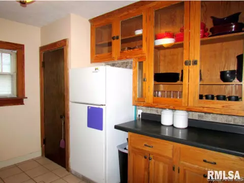 2209 S 6th Street St, Springfield, IL 62703 photo 5