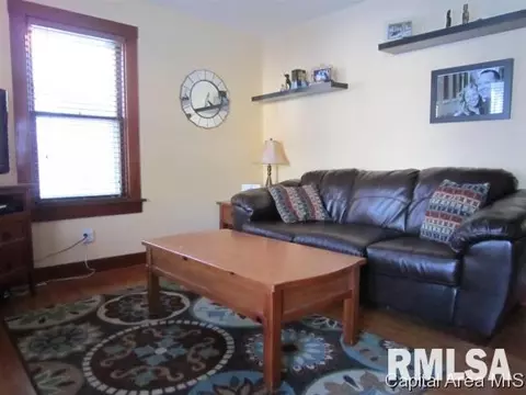2335 S 7th, Springfield, IL 62703 photo 2