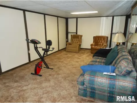 2128 Keokuk Dr, Springfield, IL 62702 photo 12