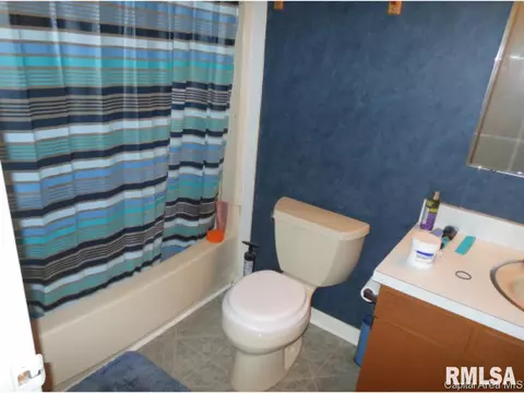 2128 Keokuk Dr, Springfield, IL 62702 photo 9