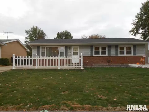 2128 Keokuk Dr, Springfield, IL 62702 photo 1