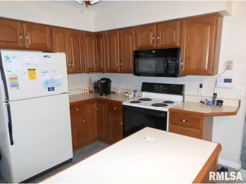 2128 Keokuk Dr, Springfield, IL 62702 photo 6