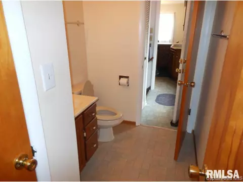2128 Keokuk Dr, Springfield, IL 62702 photo 11