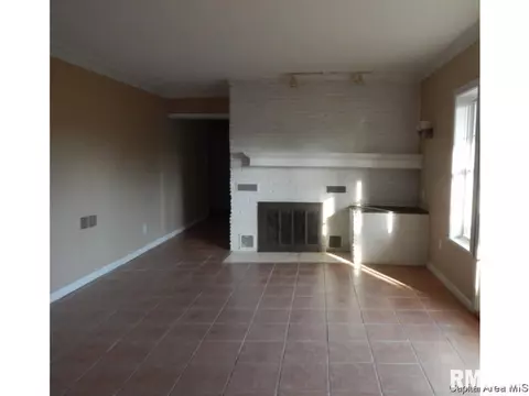 1817 Reed Ave, Springfield, IL 62704 photo 6