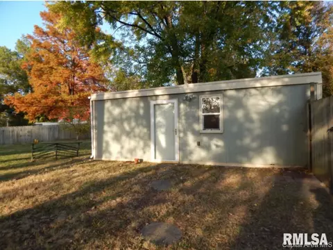 1817 Reed Ave, Springfield, IL 62704 photo 4