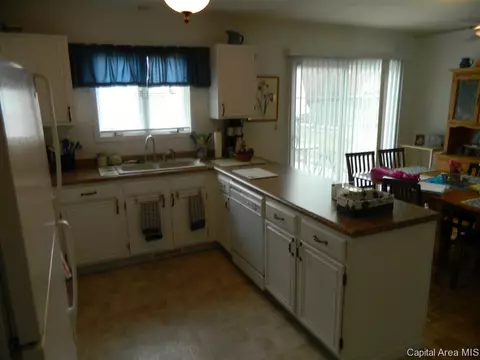 3305 Rawlngs Dr, Springfield, IL 62704 photo 11