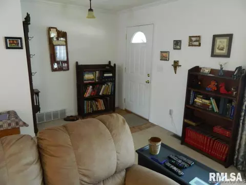 3305 Rawlngs Dr, Springfield, IL 62704 photo 5