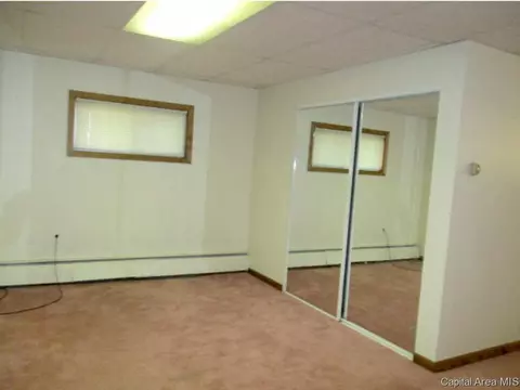 605 N Maple St, Abingdon, IL 61410 photo 21