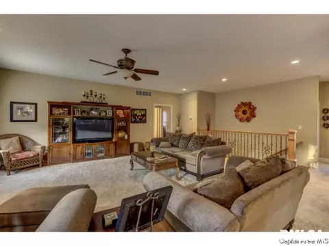 2001 Providence Ln, Springfield, IL 62711 photo 17