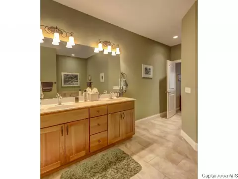 2001 Providence Ln, Springfield, IL 62711 photo 8