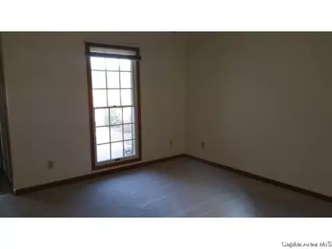 106 Genoa Dr, Springfield, IL 62703 photo 6