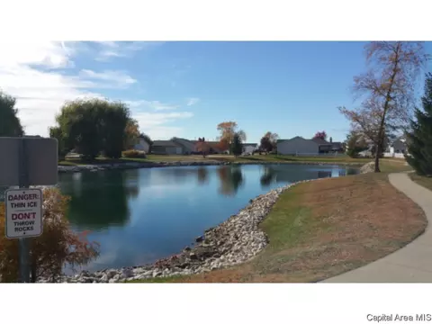 106 Genoa Dr, Springfield, IL 62703 photo 2