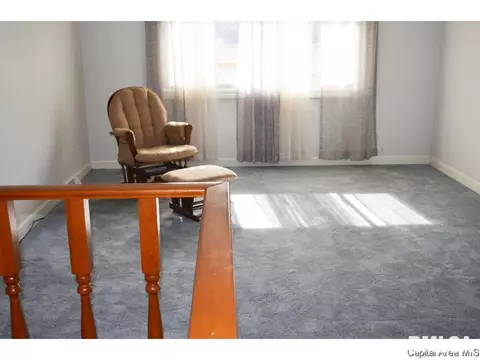 1916 Creighton, Springfield, IL 62703 photo 5